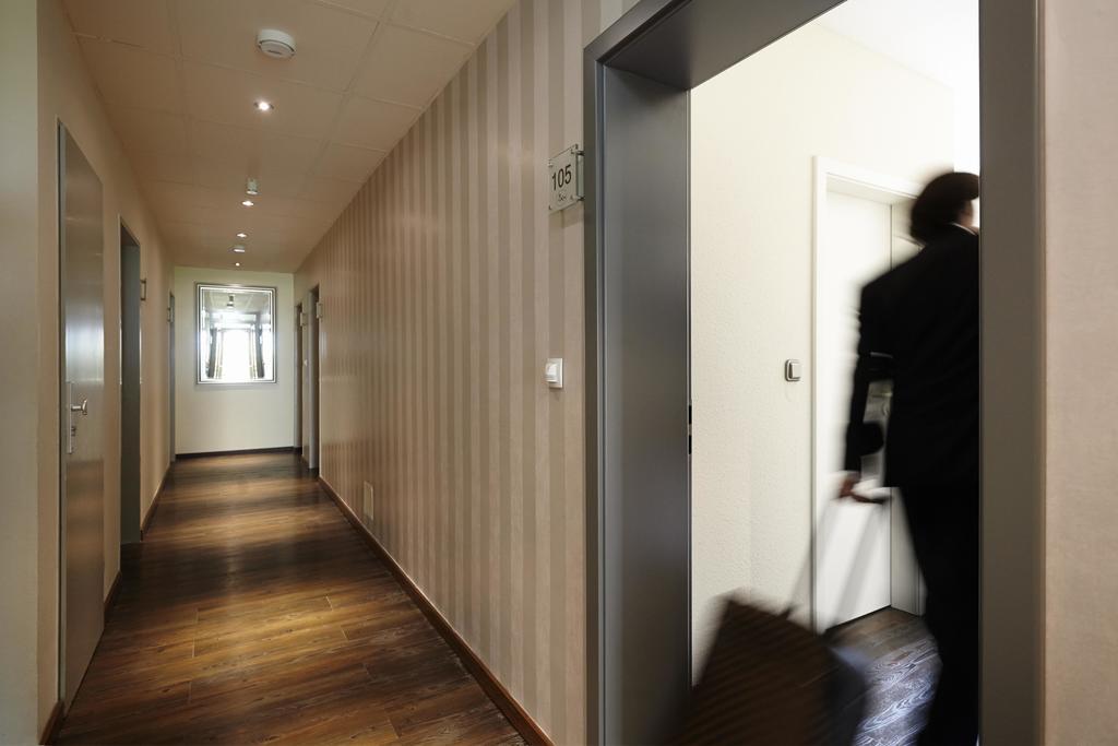Hotel Bonjour Bad Soden am Taunus Dış mekan fotoğraf