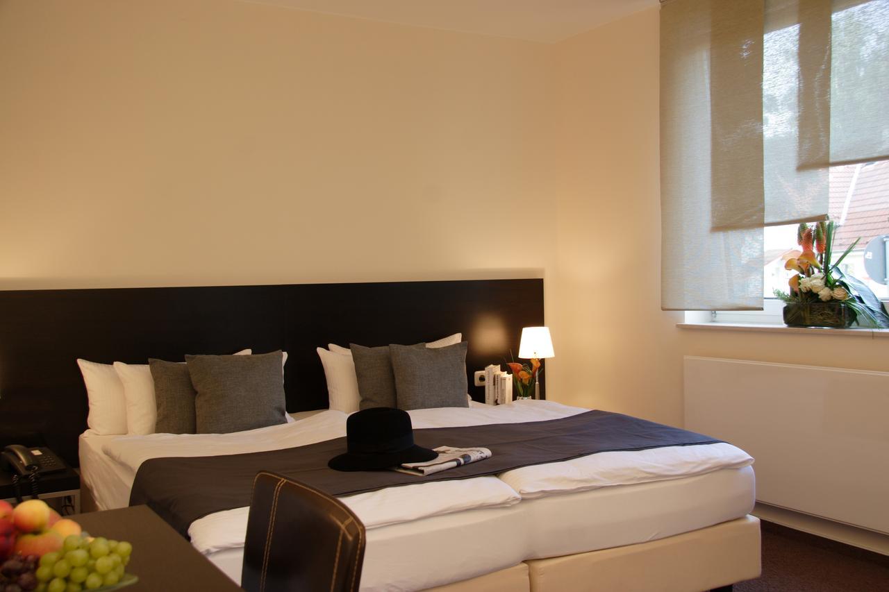 Hotel Bonjour Bad Soden am Taunus Dış mekan fotoğraf
