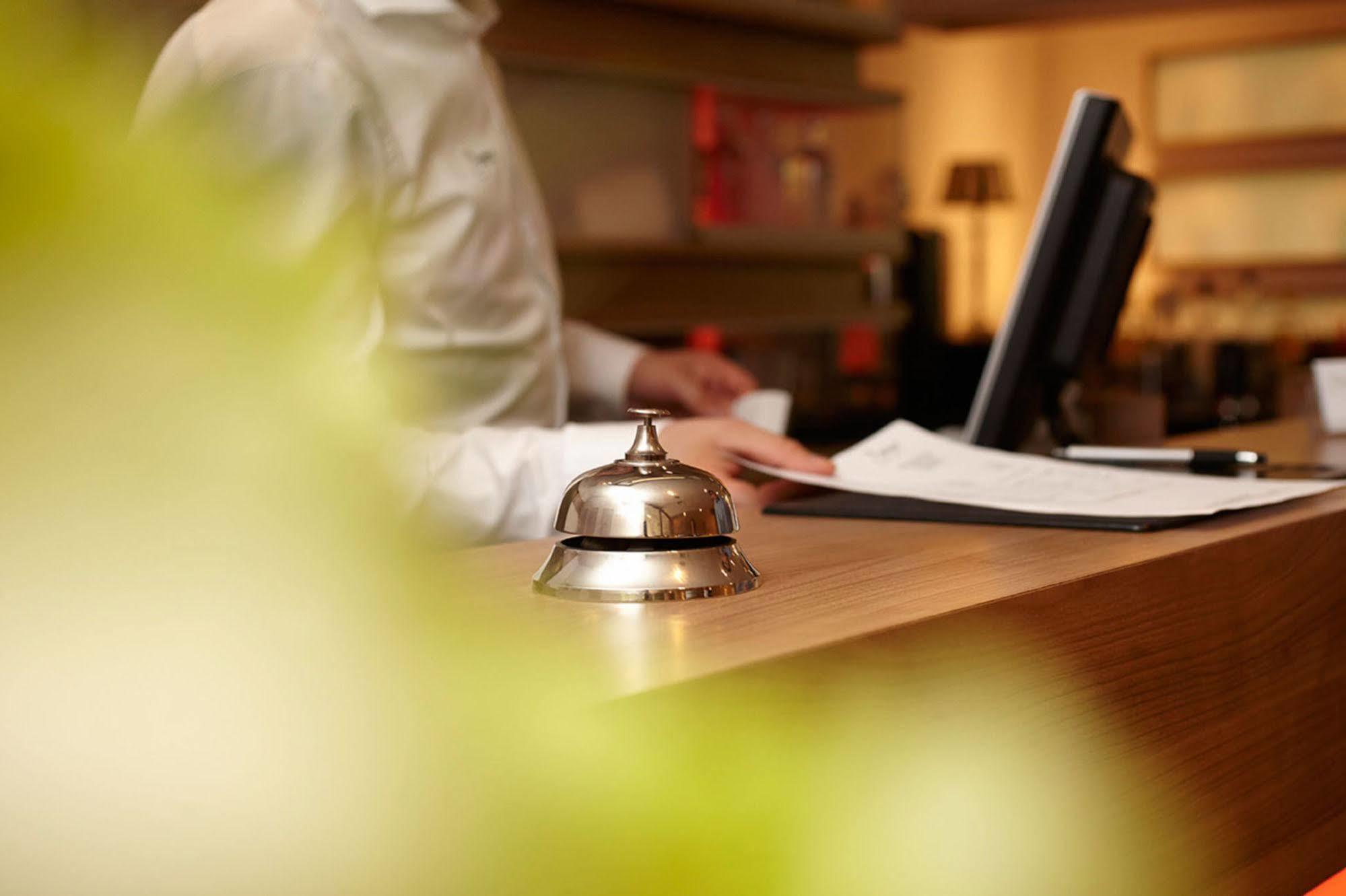 Hotel Bonjour Bad Soden am Taunus Dış mekan fotoğraf