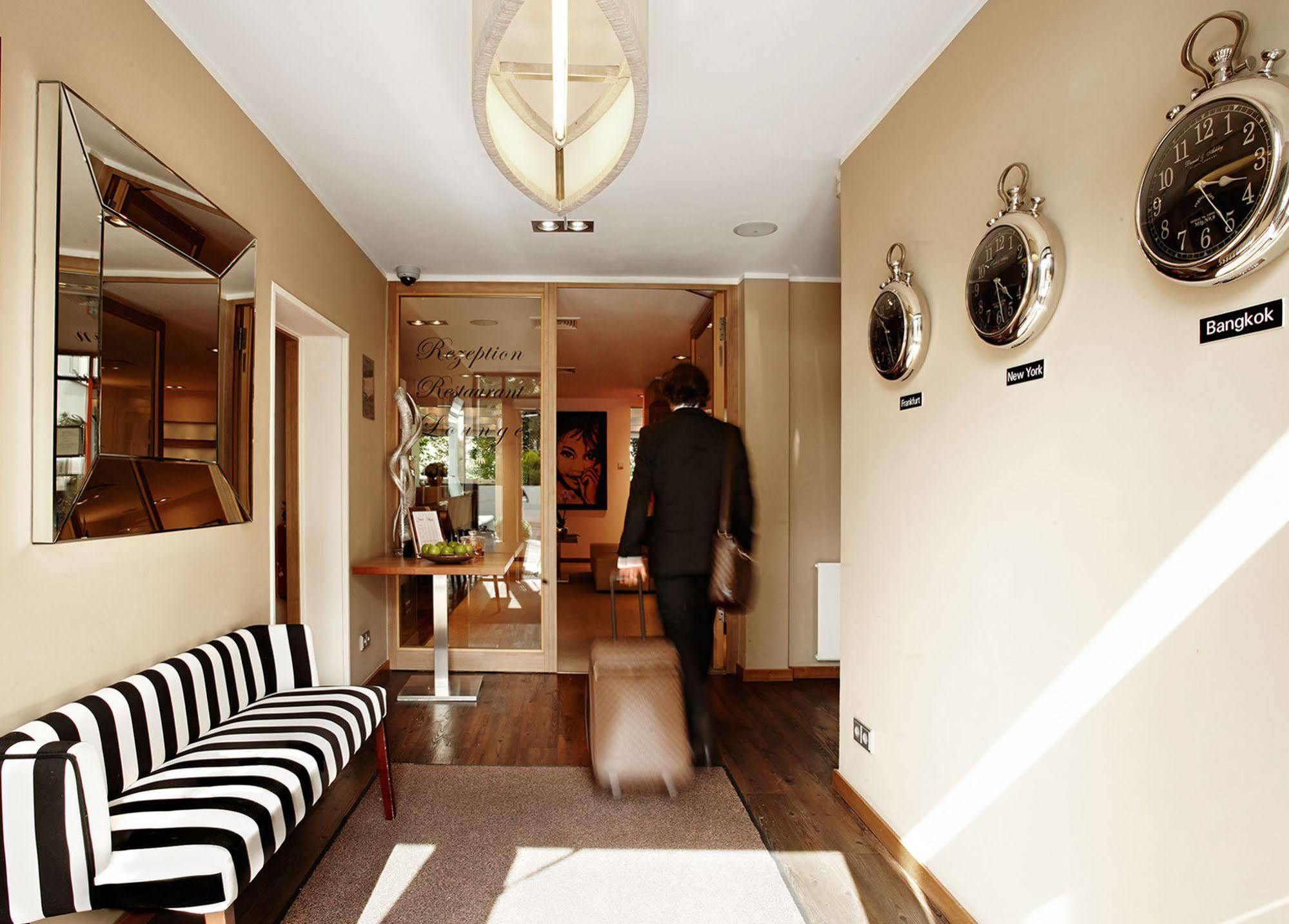 Hotel Bonjour Bad Soden am Taunus Dış mekan fotoğraf